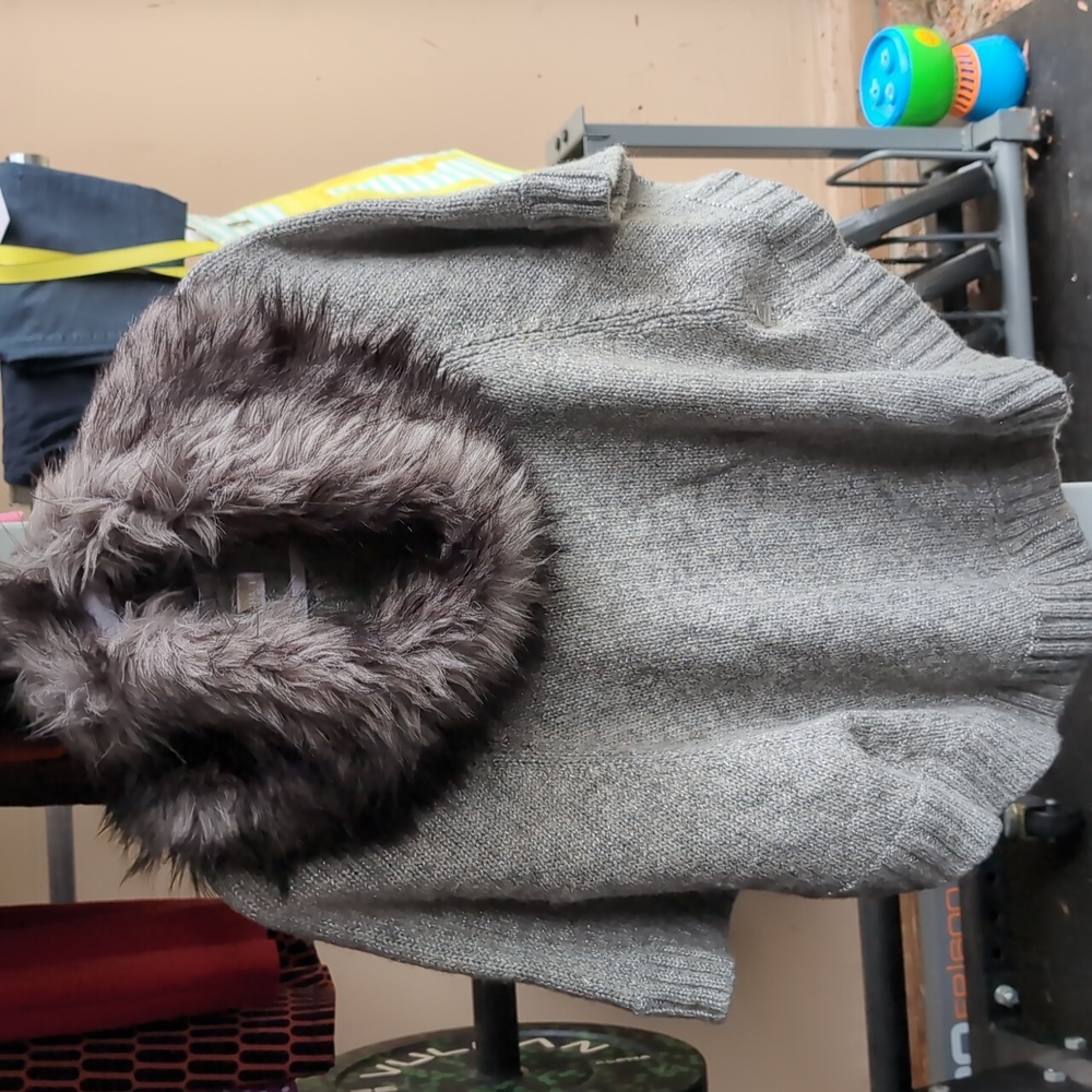 Michael Kors pullover sweater w/ detachable faux fur